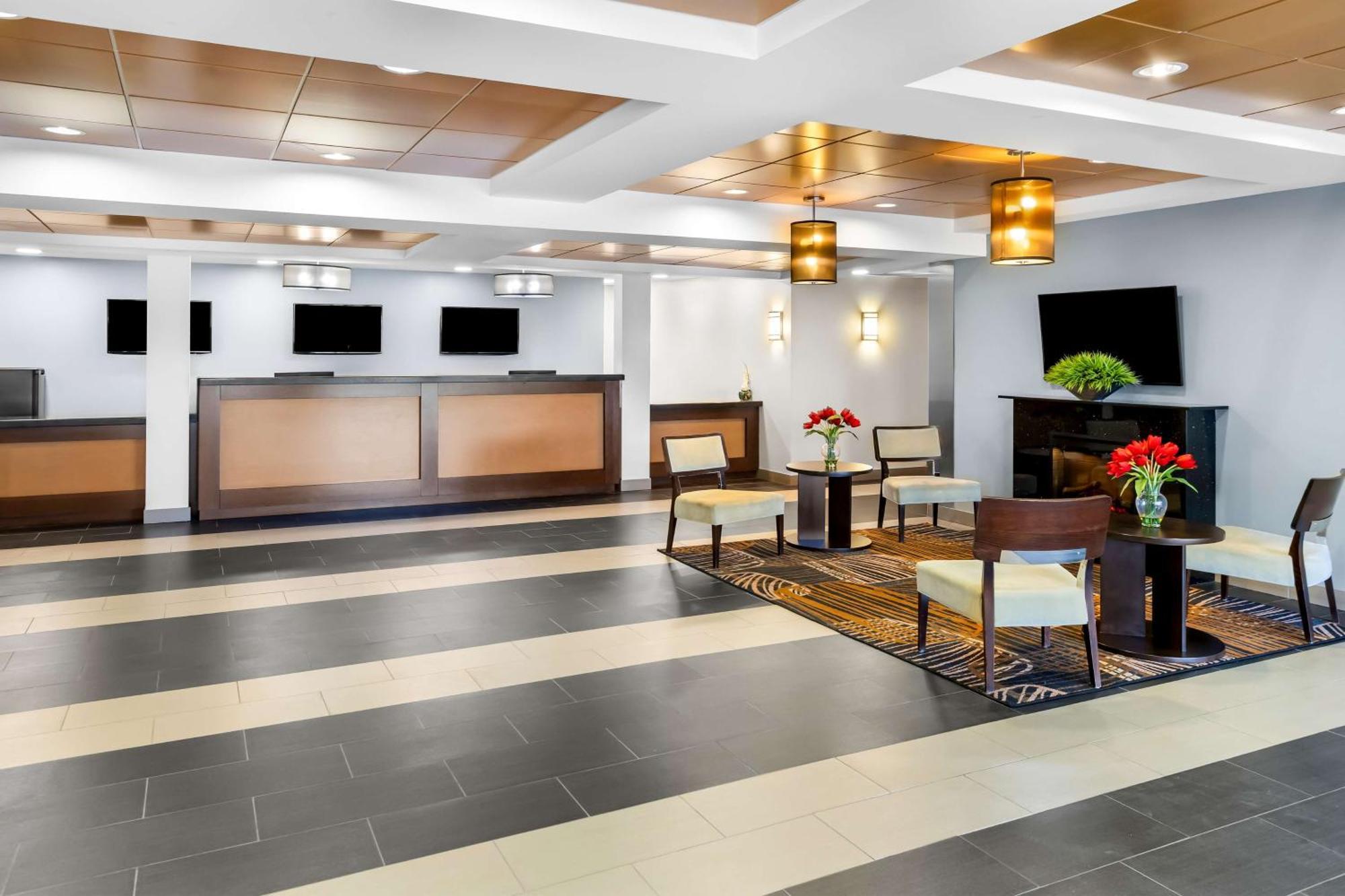 Best Western Thompson Exterior photo